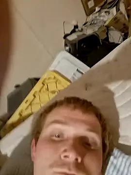 CloveSilkworm online show from 03-16-26, 09:13