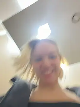 AshleyMur online show from 05-21-26, 06:09
