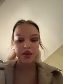 AshleyMur online show from 05-26-26, 09:49