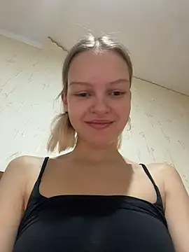 AshleyMur online show from 07-17-26, 04:52