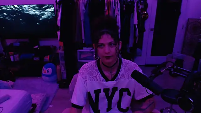 prickly priscilla online show from 05-19-26, 04:30