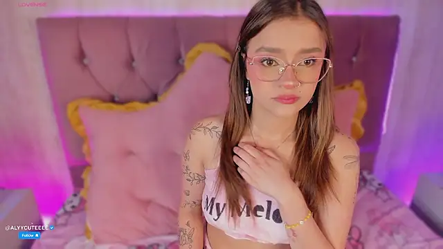 alyy cut3 online show from 03-18-26, 08:01