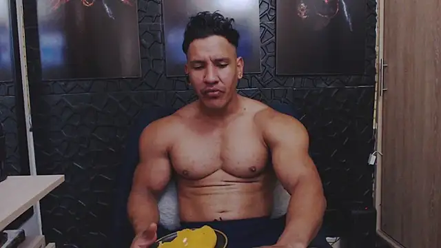 Snapshot of viktor_herrera chatting on 05-17-26, 02:13 viktor herrera online show from 05-17-26, 02:13