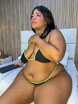 rachell queen  online show from 05-24-26, 06:02