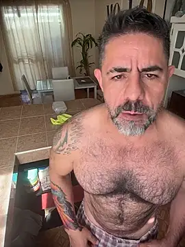 wolfbucker online show from 02-26-26, 04:06