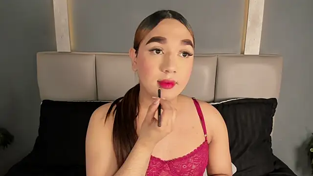 Snapshot of ChloeVixen chatting on 01-11-26, 03:28 ChloeVixen online show from 01-11-26, 03:28