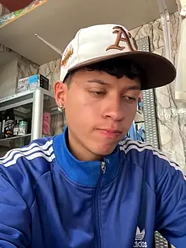 Snapshot of _Cristian chatting on 01-06-26, 07:28 Cristian online show from 01-06-26, 07:28