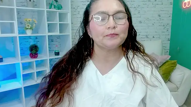 elena milf1 online show from 01-08-26, 06:10