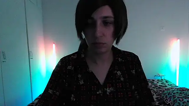 HoneyValentine online show from 03-19-26, 08:46