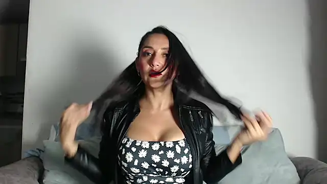 Snapshot of samanta_xi chatting on 03-14-26, 04:07 samanta xi online show from 03-14-26, 04:07
