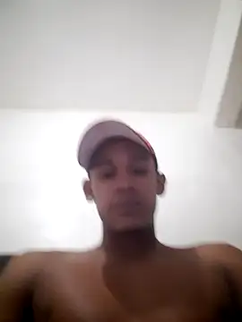 Magrinhodelicia011 online show from 05-15-26, 02:35