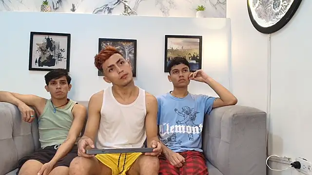 AVENGER BOYS2026 online show from 02-10-26, 01:21