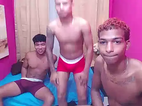 hugecock black online show from 01-12-26, 07:08