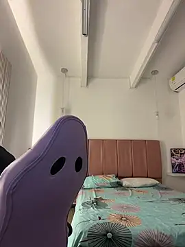 Iamcami  online show from 02-20-26, 06:41