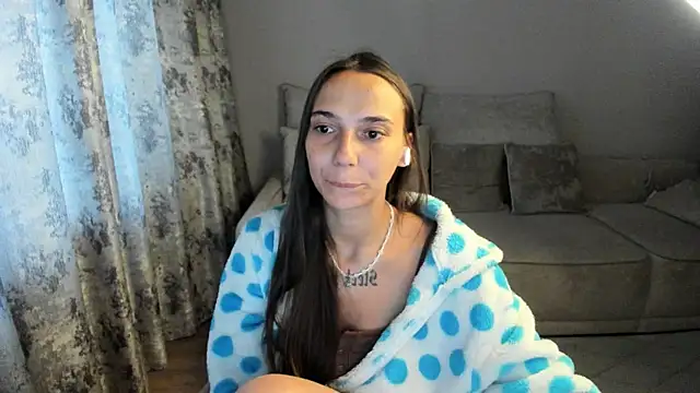 Snapshot of AnnaMized chatting on 04-09-26, 12:10 AnnaMized online show from 04-09-26, 12:10