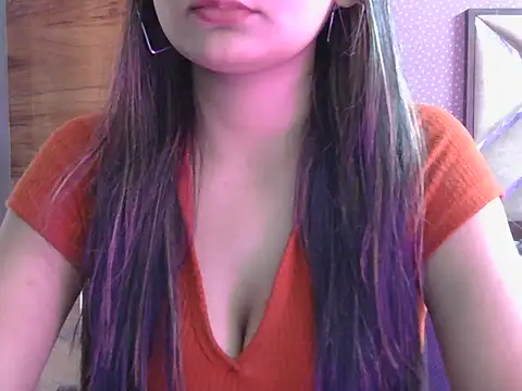 Snapshot of sweet_riyaaa chatting on 07-05-26, 04:30 sweet riyaaa online show from 07-05-26, 04:30