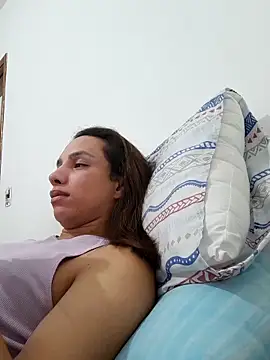 Snapshot of ofjuliaa chatting on 06-16-26, 05:21 ofjuliaa online show from 06-16-26, 05:21