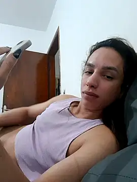 Snapshot of ofjuliaa chatting on 07-01-26, 07:43 ofjuliaa online show from 07-01-26, 07:43