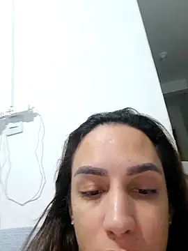 Snapshot of ofjuliaa chatting on 07-30-26, 10:42 ofjuliaa online show from 07-30-26, 10:42