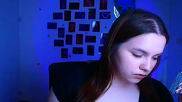 Kitty Mia Kitty online show from 04-05-26, 05:26