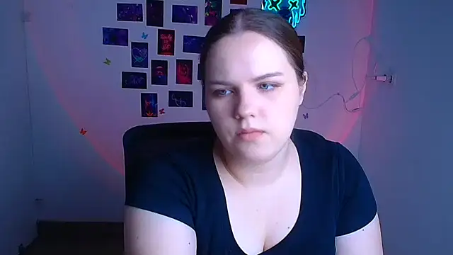 Kitty Mia Kitty online show from 04-14-26, 05:46