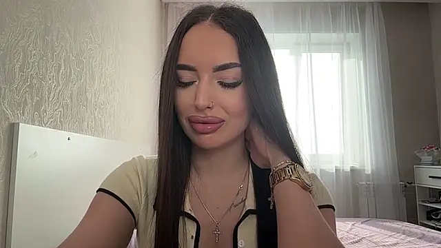 Snapshot of QueenGelik chatting on 02-22-26, 02:24 QueenGelik online show from 02-22-26, 02:24