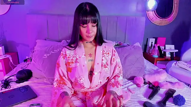 Nathalia stone  online show from 01-16-26, 04:05