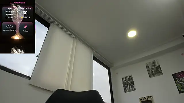 Snapshot of samantha_milfs_ chatting on 06-12-26, 11:31 samantha milfs online show from 06-12-26, 11:31