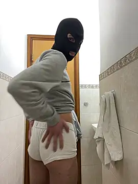 petiteyanel online show from 02-26-26, 11:37