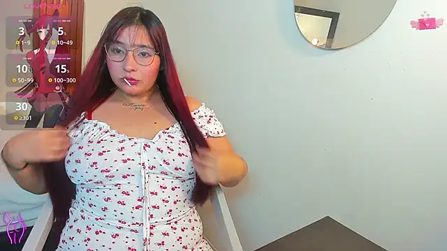 Snapshot of ChloeJewel21 chatting on 01-08-26, 04:37 ChloeJewel21 online show from 01-08-26, 04:37