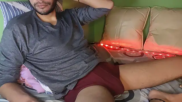 Taylor Blaze94 online show from 02-12-26, 01:33