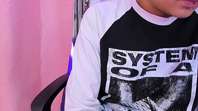 MeowMota  online show from 04-15-26, 06:37