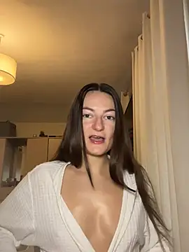 MiaLovesxx online show from 01-13-26, 11:26