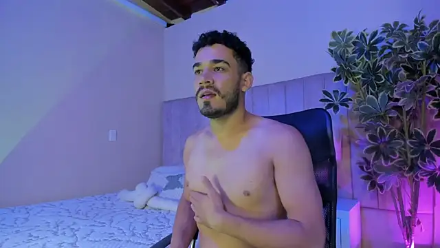 Snapshot of aries_unbound chatting on 01-14-26, 12:11 aries unbound online show from 01-14-26, 12:11