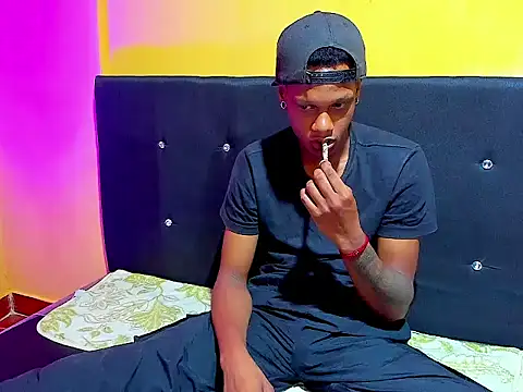 Snapshot of aunstin_mohamme chatting on 01-14-26, 05:02 aunstin mohamme online show from 01-14-26, 05:02