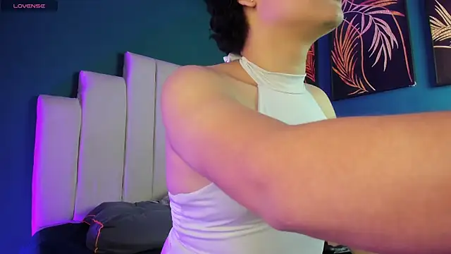 Nicki Ripperton online show from 04-02-26, 03:37