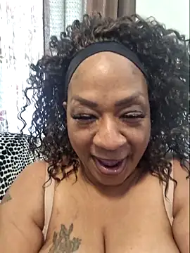 Big Booty Bonnie online show from 05-19-26, 04:46