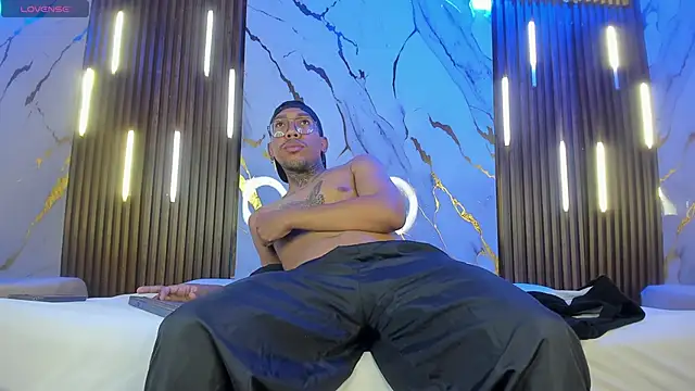 Snapshot of ThiagoBerry chatting on 02-22-26, 11:20 ThiagoBerry online show from 02-22-26, 11:20