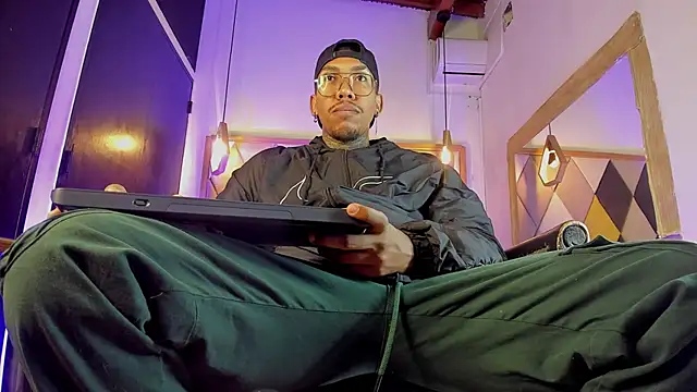 Snapshot of ThiagoBerry chatting on 03-05-26, 12:12 ThiagoBerry online show from 03-05-26, 12:12