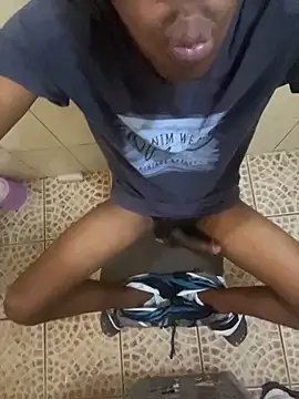 BigAndBeaut online show from 04-22-26, 08:28