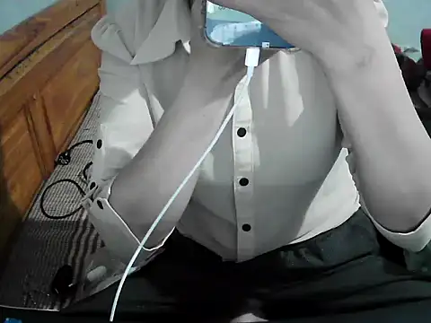 Snapshot of Ana_2023 chatting on 02-25-26, 01:32 Ana 2023 online show from 02-25-26, 01:32