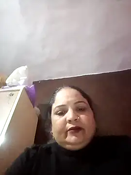 Snapshot of Chanchal_cute chatting on 02-06-26, 04:54 Chanchal cute online show from 02-06-26, 04:54