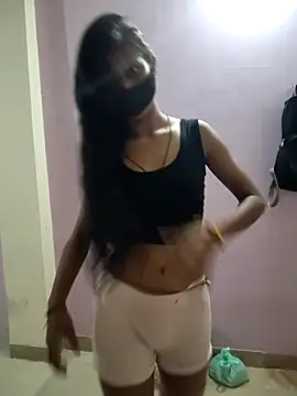 Snapshot of Kavya-Ranii chatting on 07-21-26, 05:10 Kavya-Ranii online show from 07-21-26, 05:10