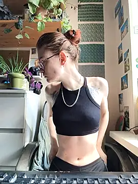 Shy Bamby online show from 07-07-26, 08:40