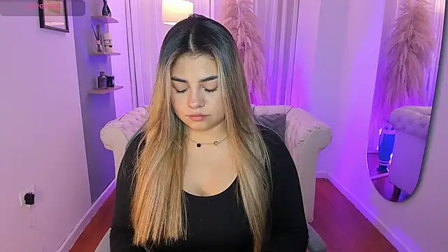 Snapshot of taylor_smiith1 chatting on 01-14-26, 08:25 taylor smiith1 online show from 01-14-26, 08:25