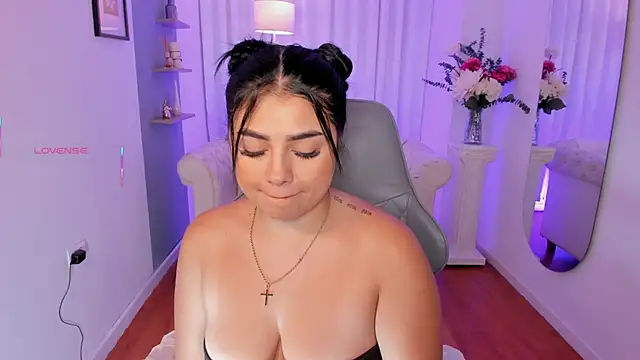 taylor smiith1 online show from 06-04-26, 08:26