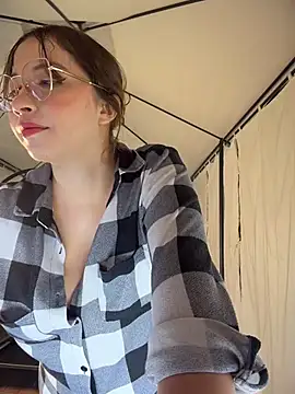 AliciaWhite nt online show from 05-19-26, 01:56