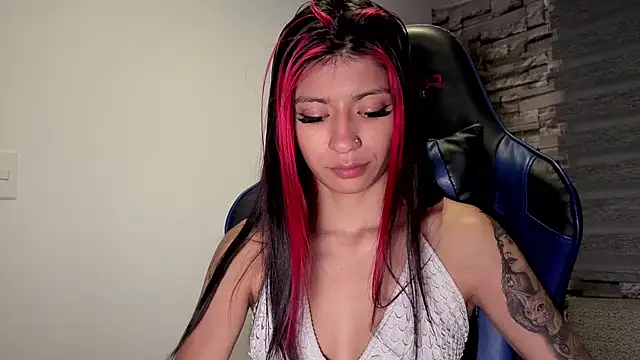 dulcetorresvg online show from 07-13-26, 04:15