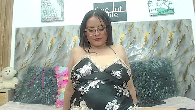rossyvalbuena online show from 05-02-26, 03:28
