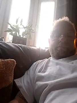 Snapshot of justenjoyingurcompany chatting on 01-09-26, 08:39 justenjoyingurcompany online show from 01-09-26, 08:39